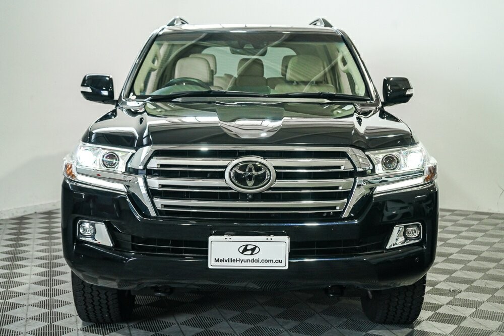 Toyota Landcruiser image 3