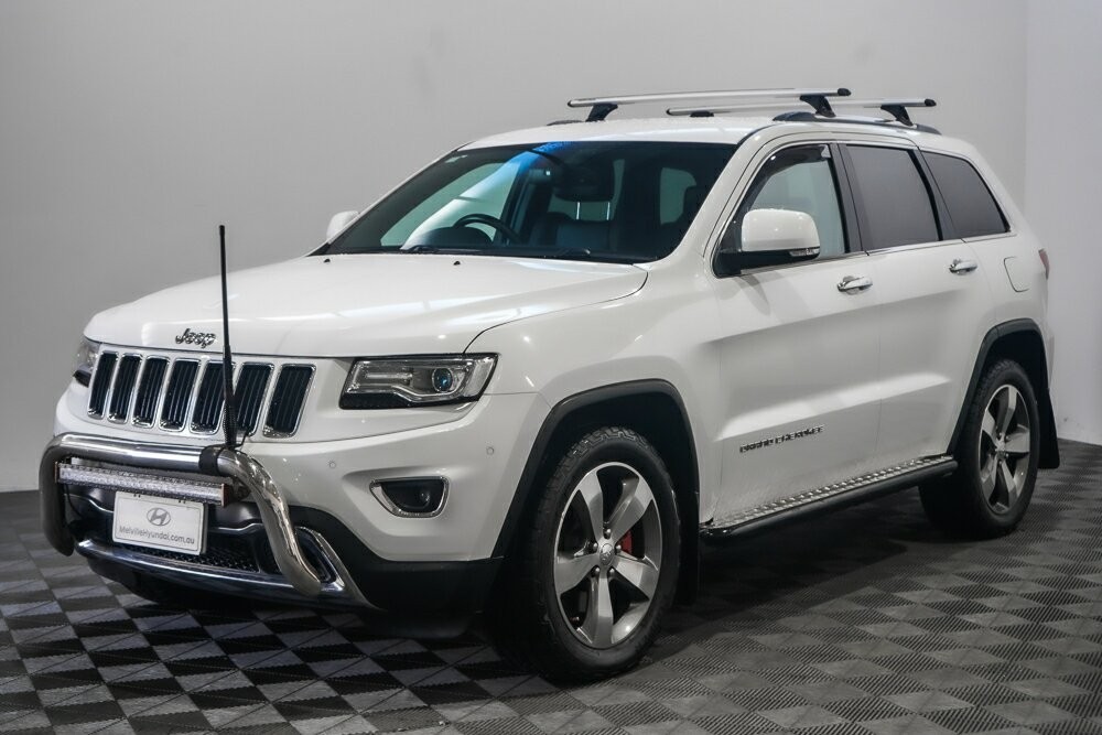 Jeep Grand Cherokee image 4
