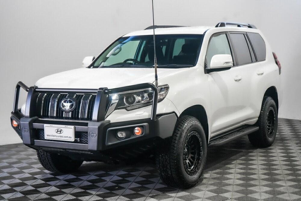 Toyota Landcruiser Prado image 4