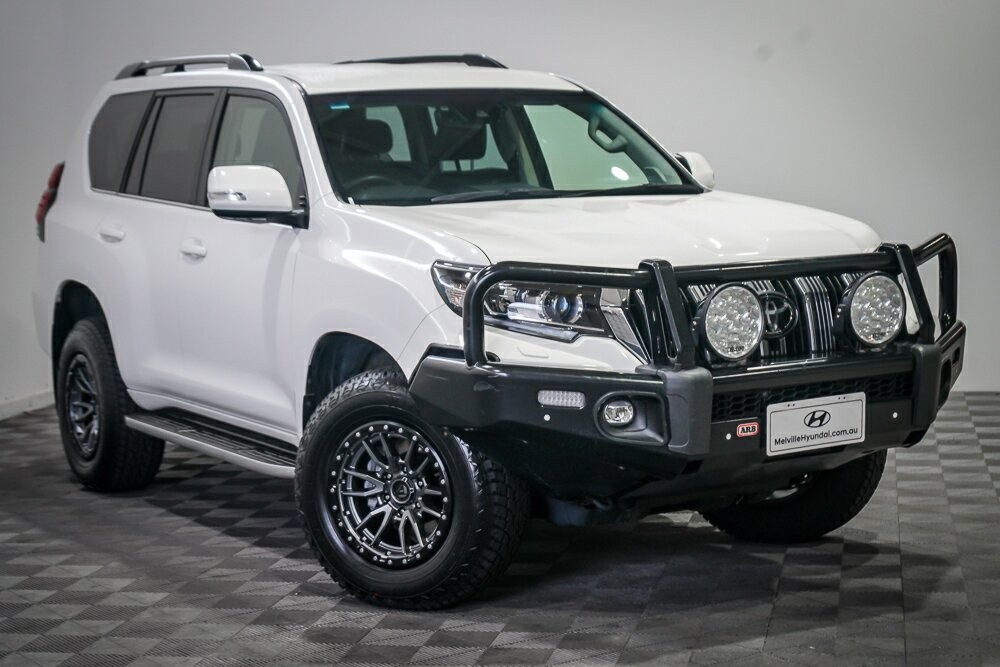 Toyota Landcruiser Prado image 1