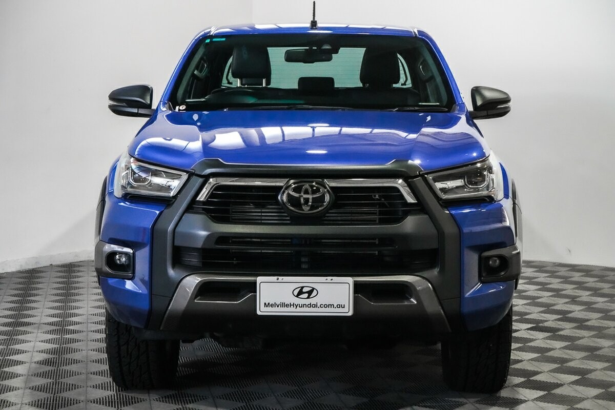 Toyota Hilux image 3