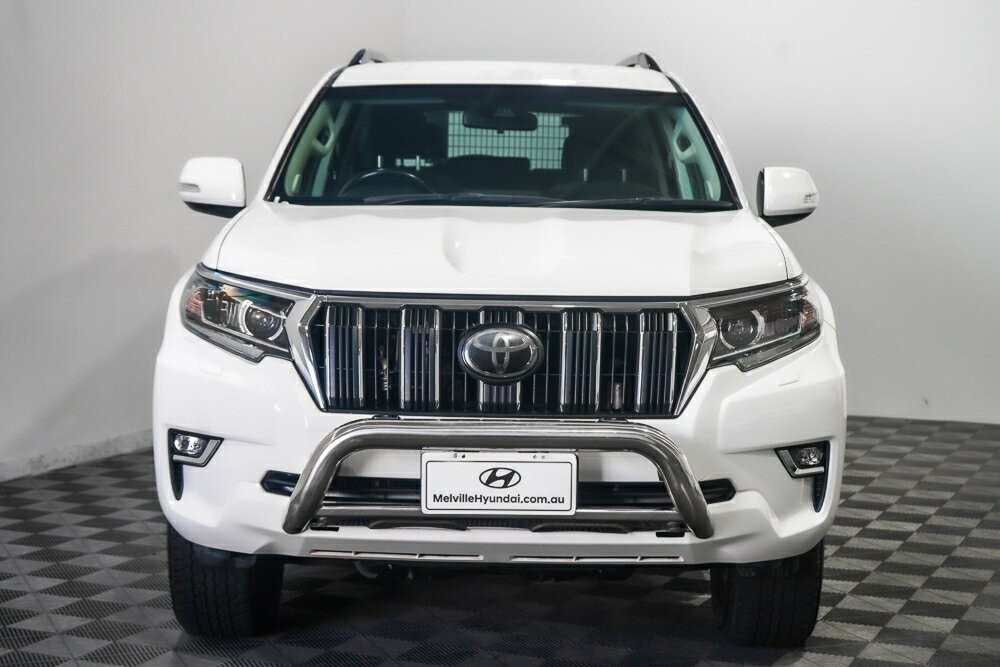 Toyota Landcruiser Prado image 3