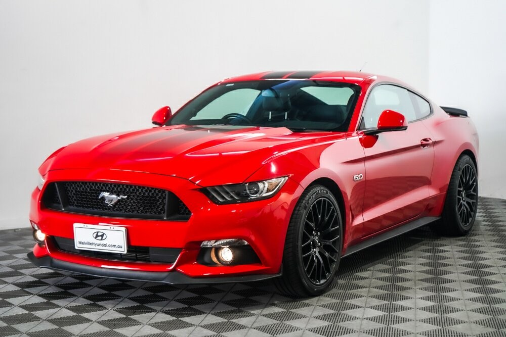 Ford Mustang image 4