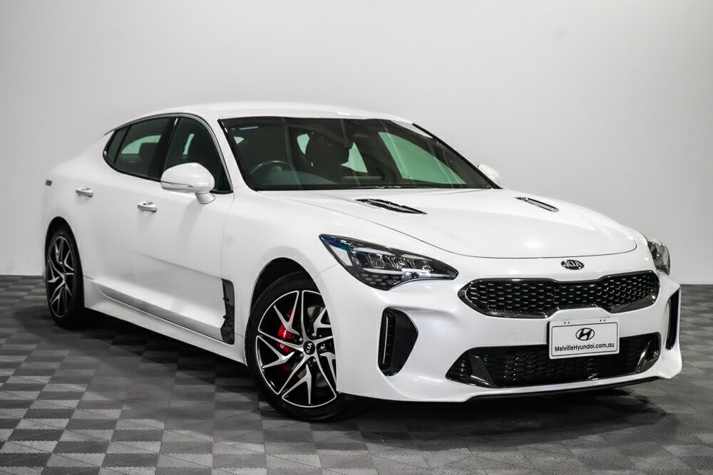Kia Stinger image 1