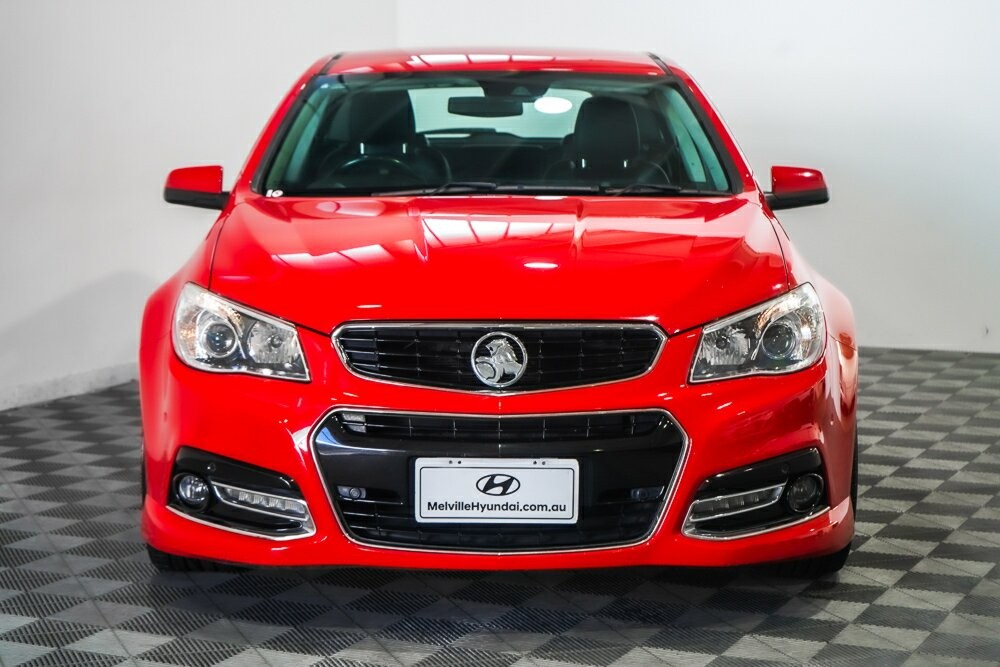 Holden Commodore image 3