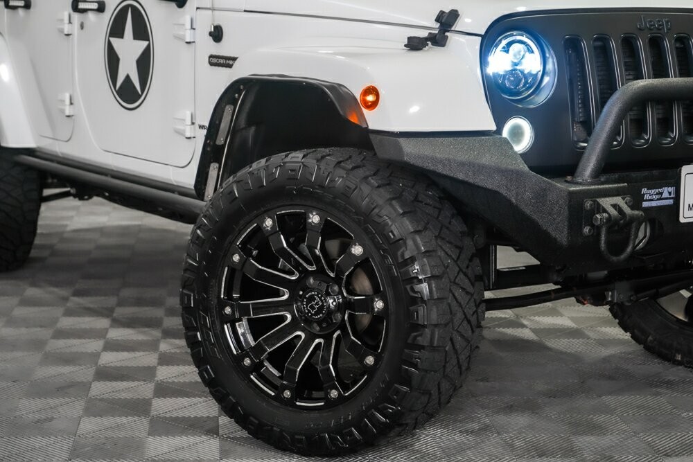 Jeep Wrangler image 2