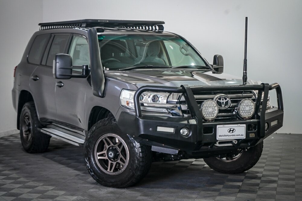 Toyota Landcruiser image 1