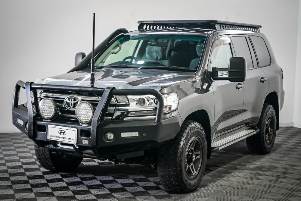 Toyota Landcruiser image 4