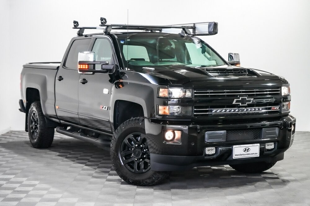 Chevrolet Silverado image 1