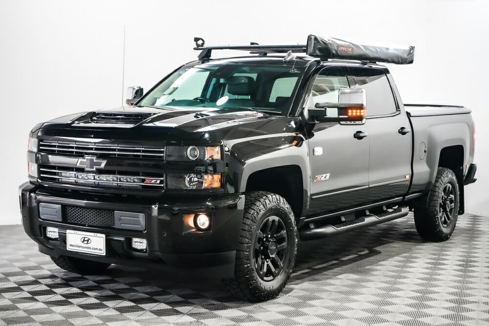 Chevrolet Silverado image 4