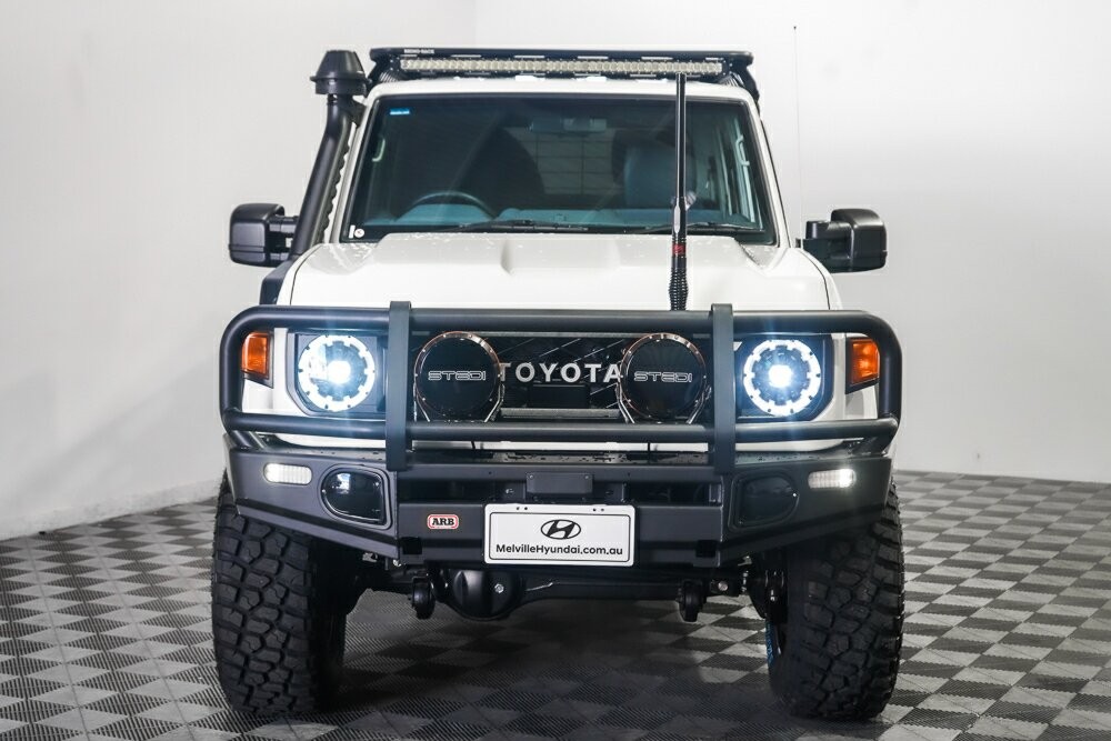 Toyota Landcruiser image 4
