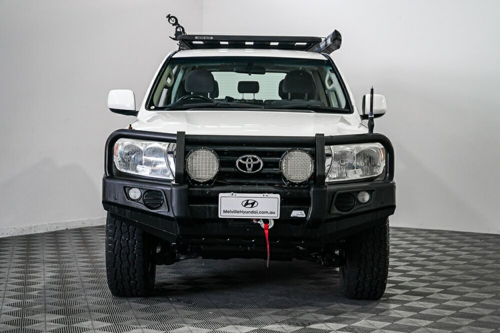 Toyota Landcruiser image 3