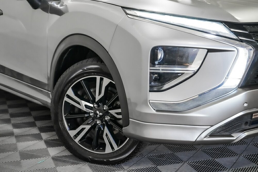 Mitsubishi Eclipse Cross image 2