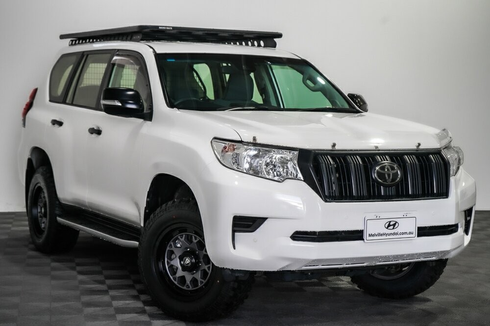 Toyota Landcruiser Prado image 1