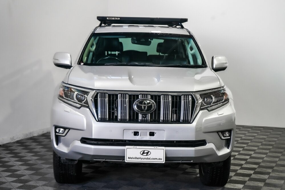 Toyota Landcruiser Prado image 3
