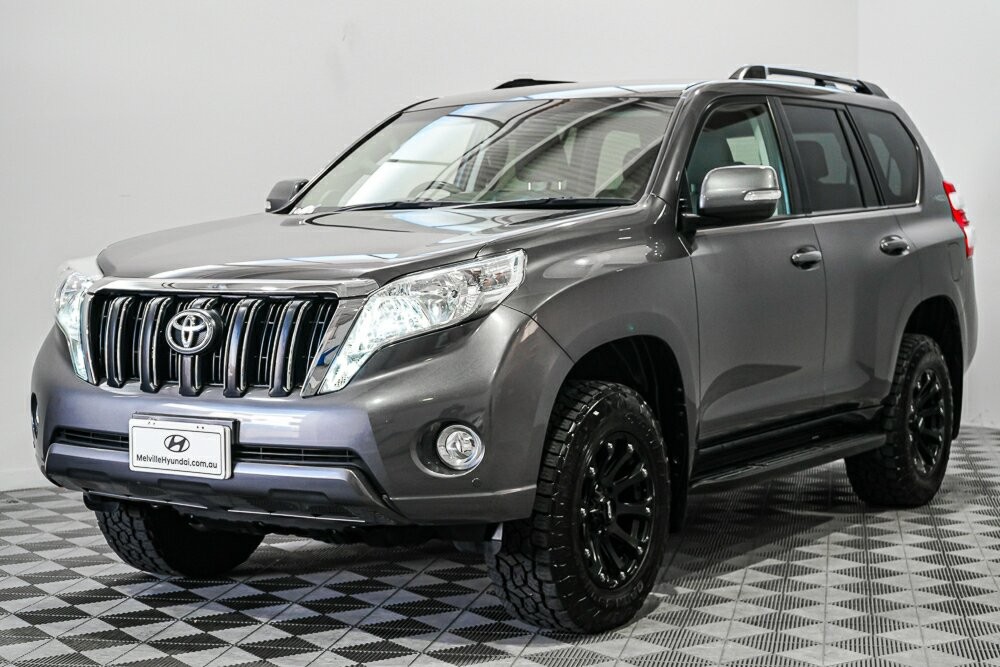 Toyota Landcruiser Prado image 4