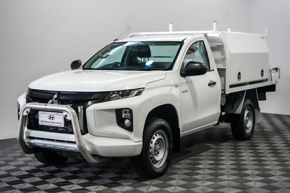 Mitsubishi Triton image 4