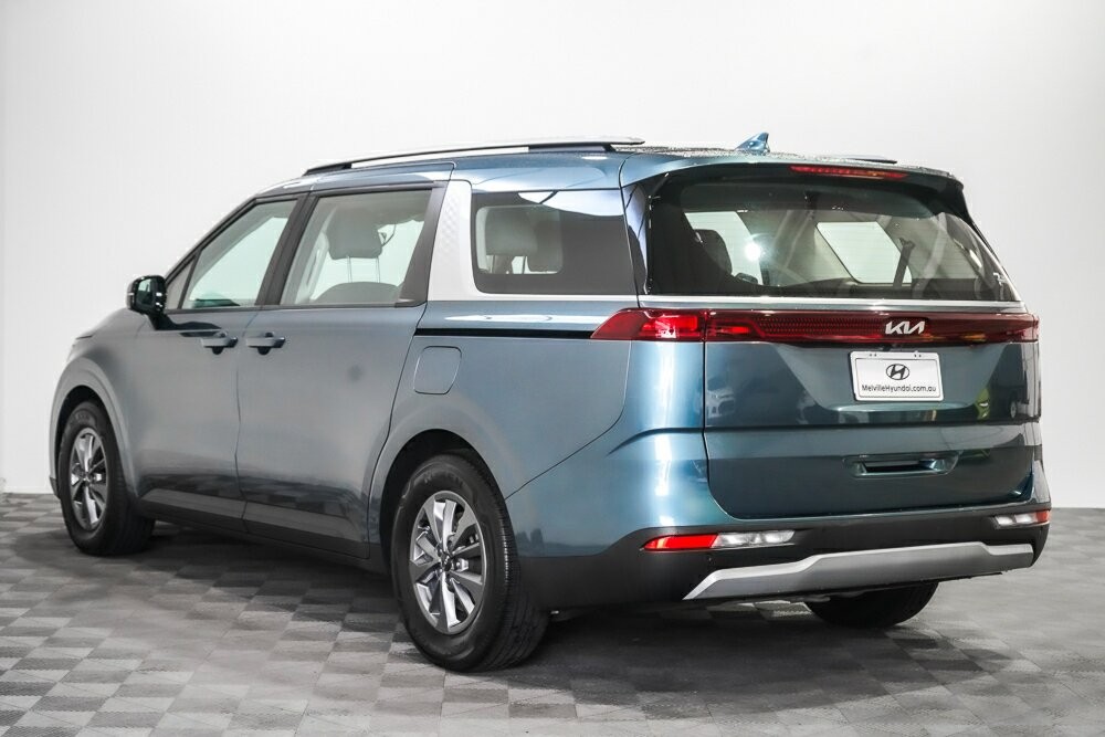 Kia Carnival image 4