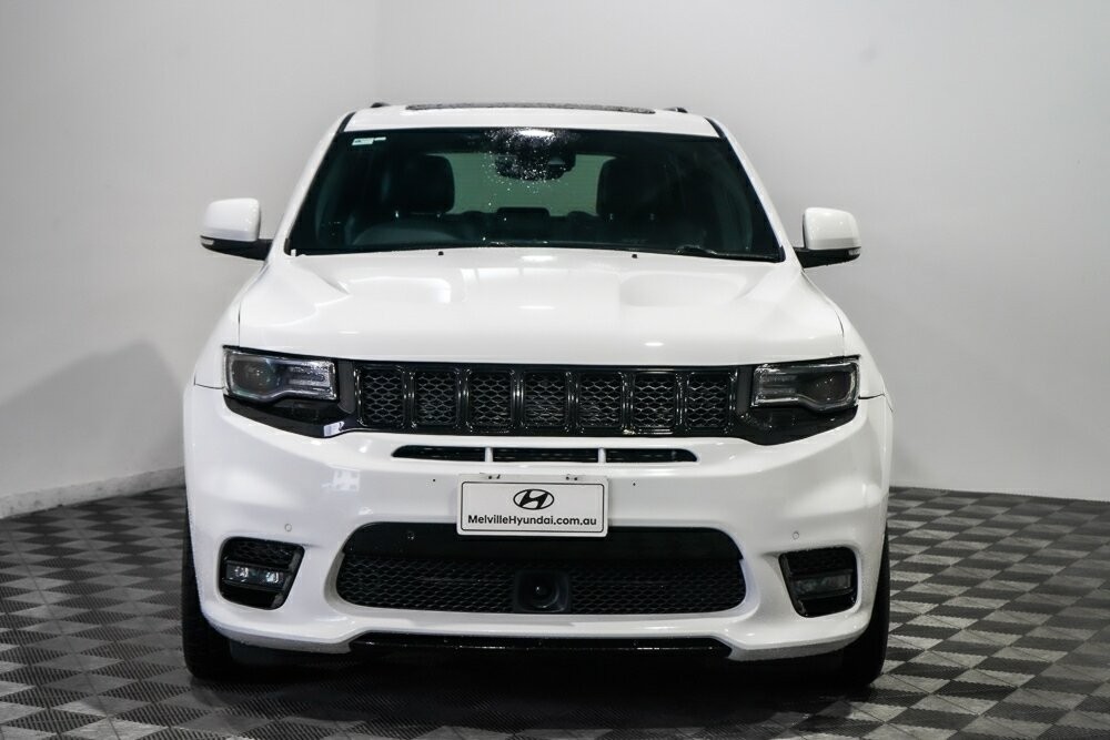 Jeep Grand Cherokee image 3