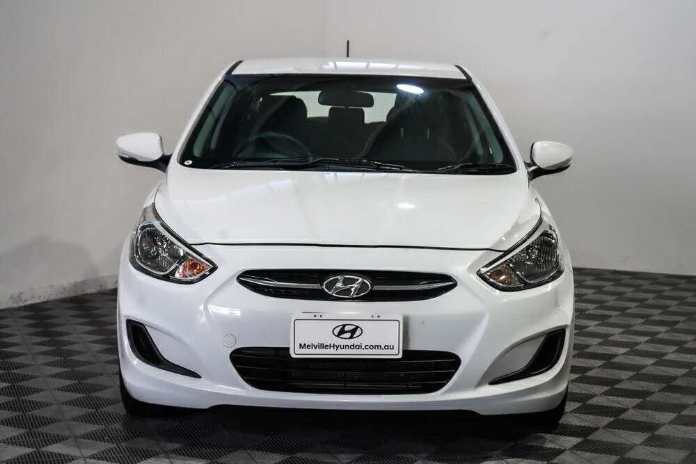 Hyundai Accent image 3