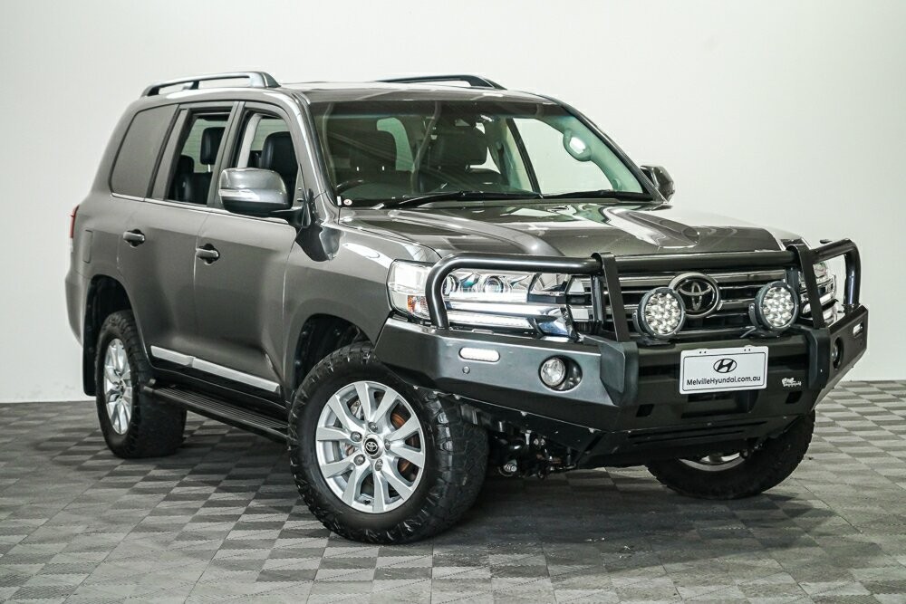 Toyota Landcruiser image 1