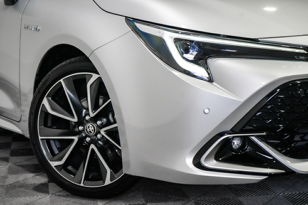 Toyota Corolla image 2