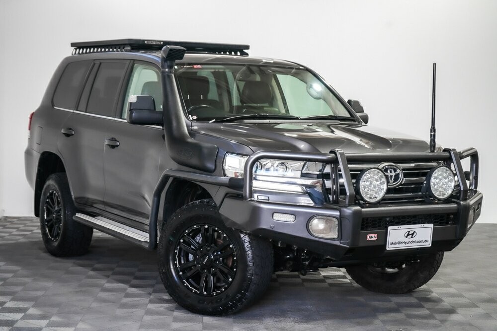 Toyota Landcruiser image 1