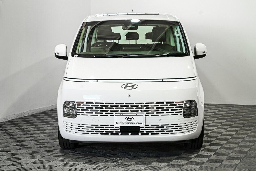 Hyundai Staria image 3