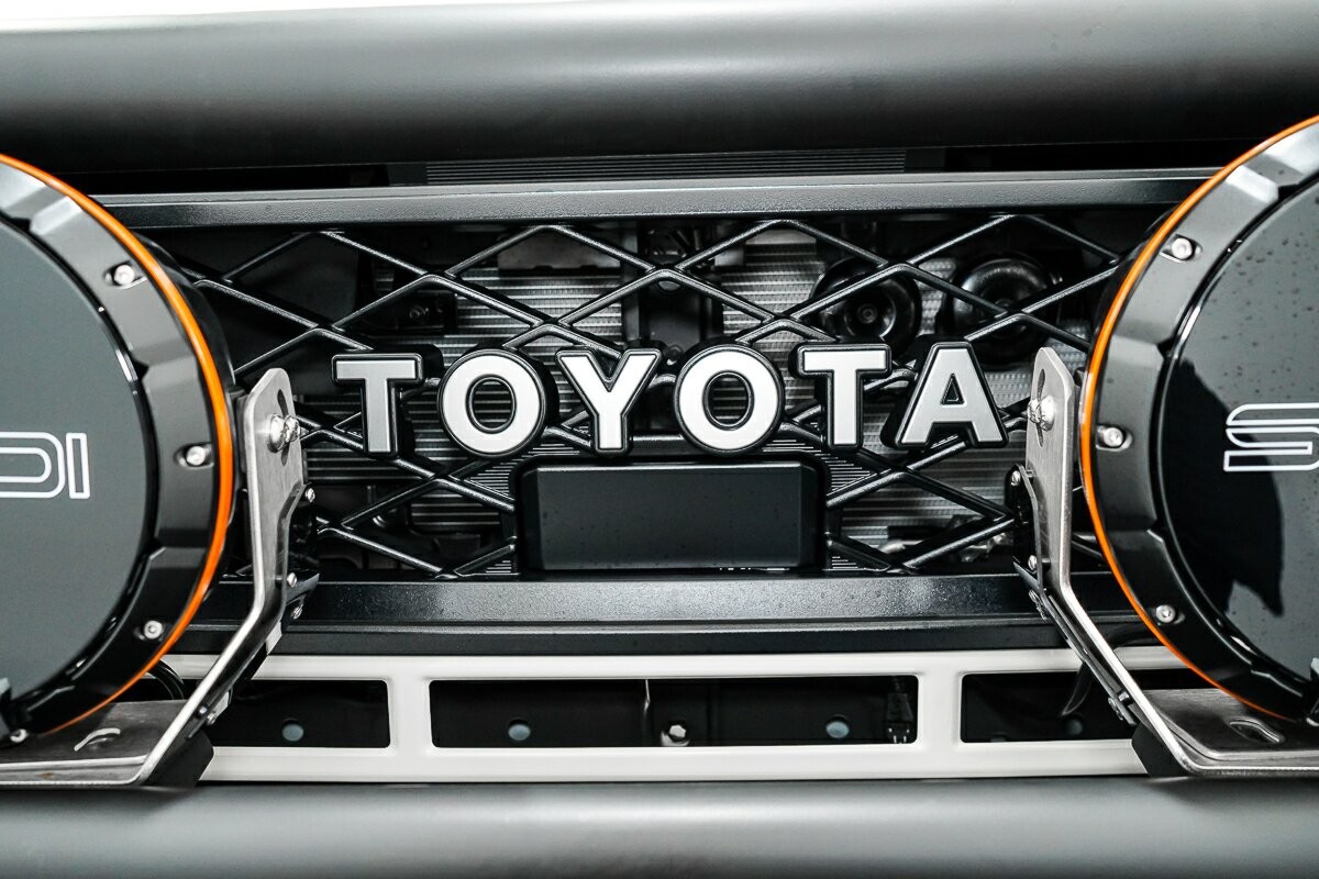 Toyota Landcruiser image 4