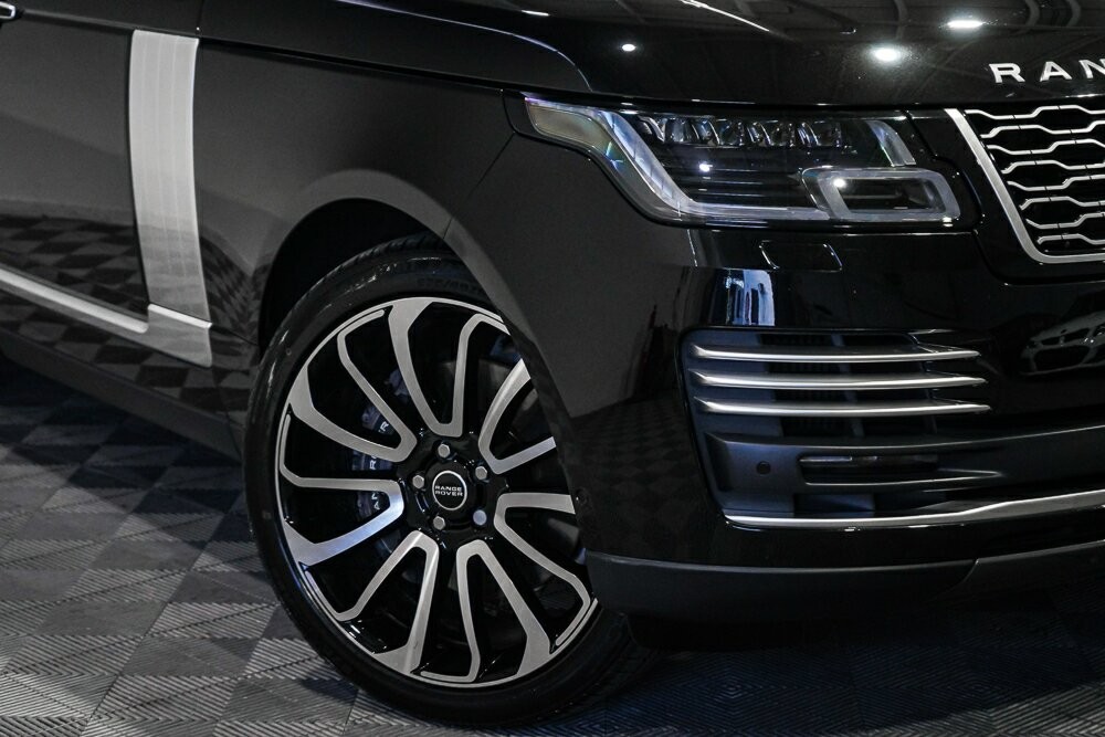 Land Rover Range Rover image 2