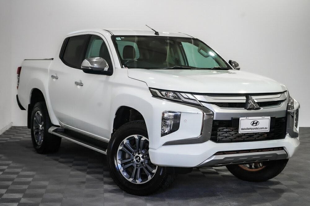 Mitsubishi Triton image 1