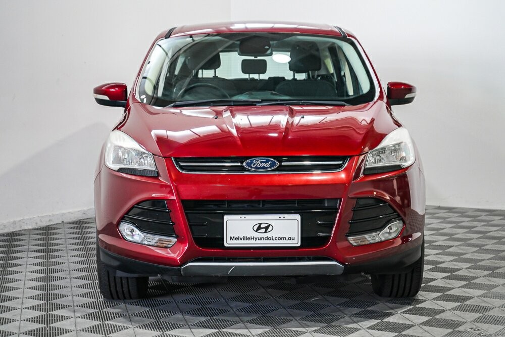 Ford Kuga image 2