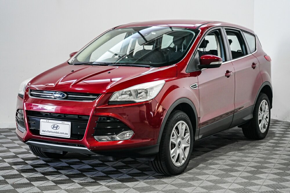 Ford Kuga image 3