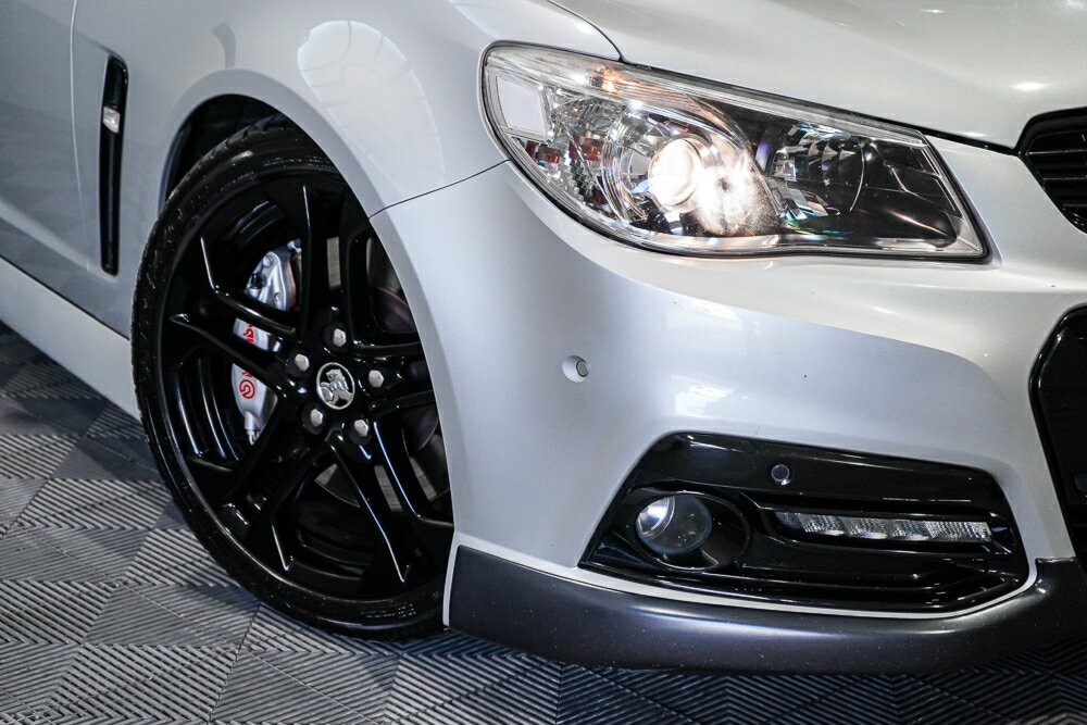Holden Commodore image 2