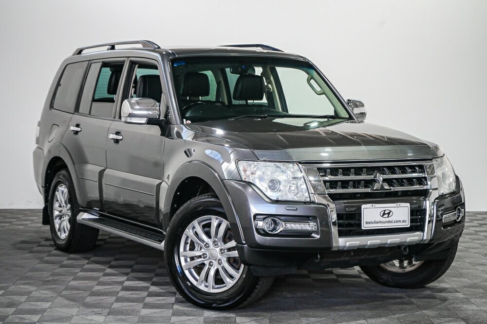 Mitsubishi Pajero image 1