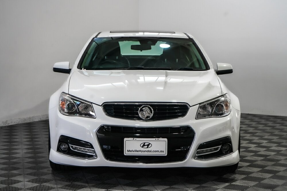 Holden Commodore image 3