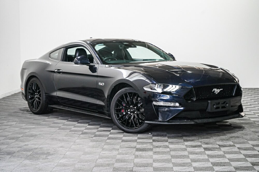 Ford Mustang image 1