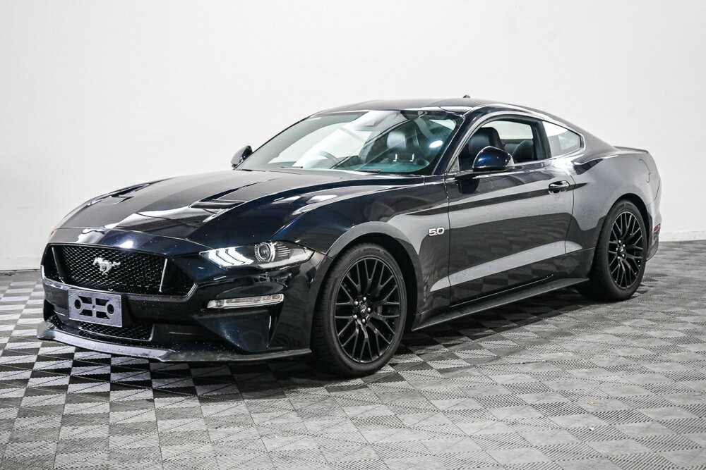 Ford Mustang image 4