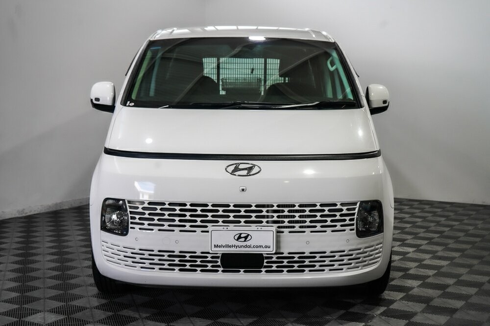 Hyundai Staria Load image 3