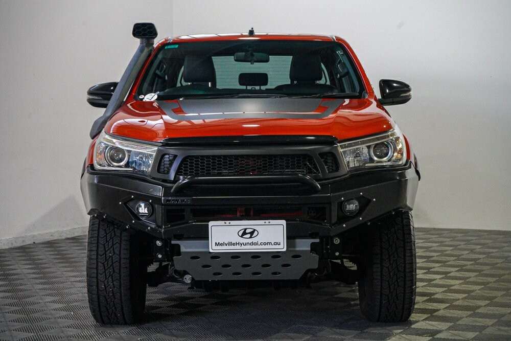 Toyota Hilux image 3