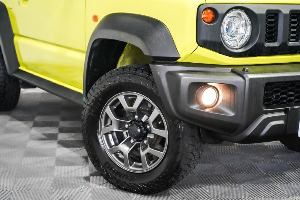 Suzuki Jimny image 2