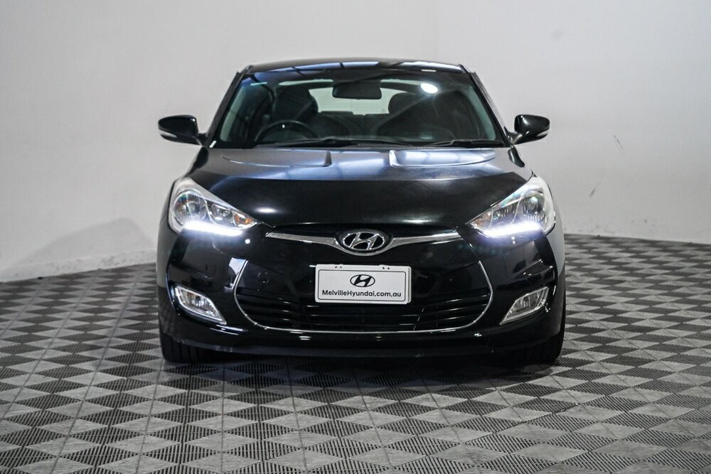 Hyundai Veloster image 2