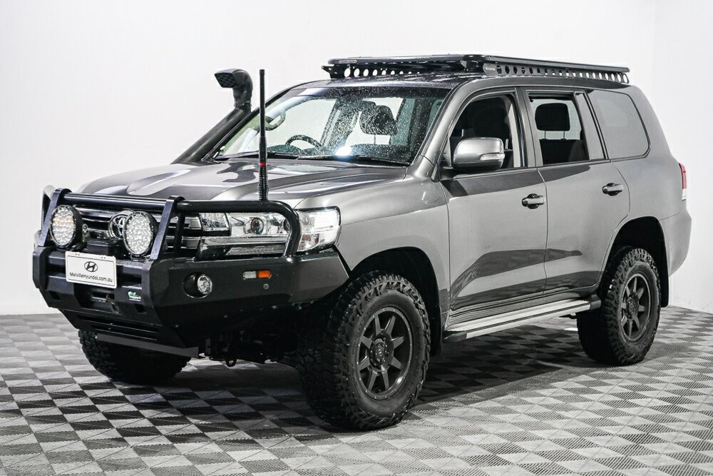 Toyota Landcruiser image 4