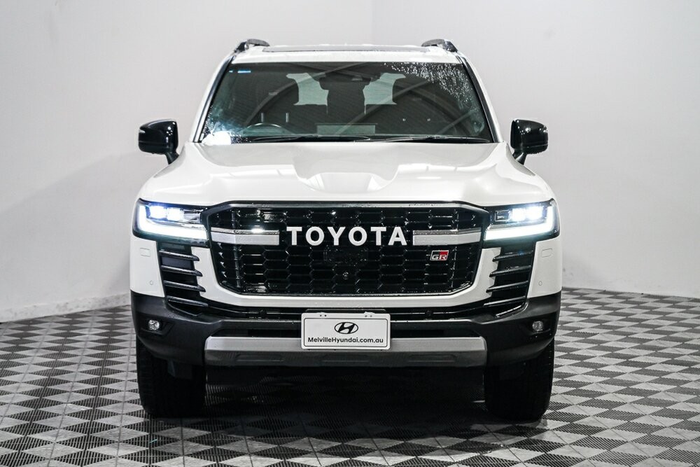 Toyota Landcruiser image 3