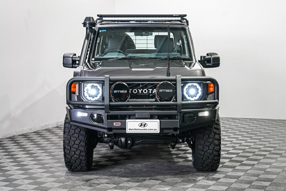 Toyota Landcruiser image 3