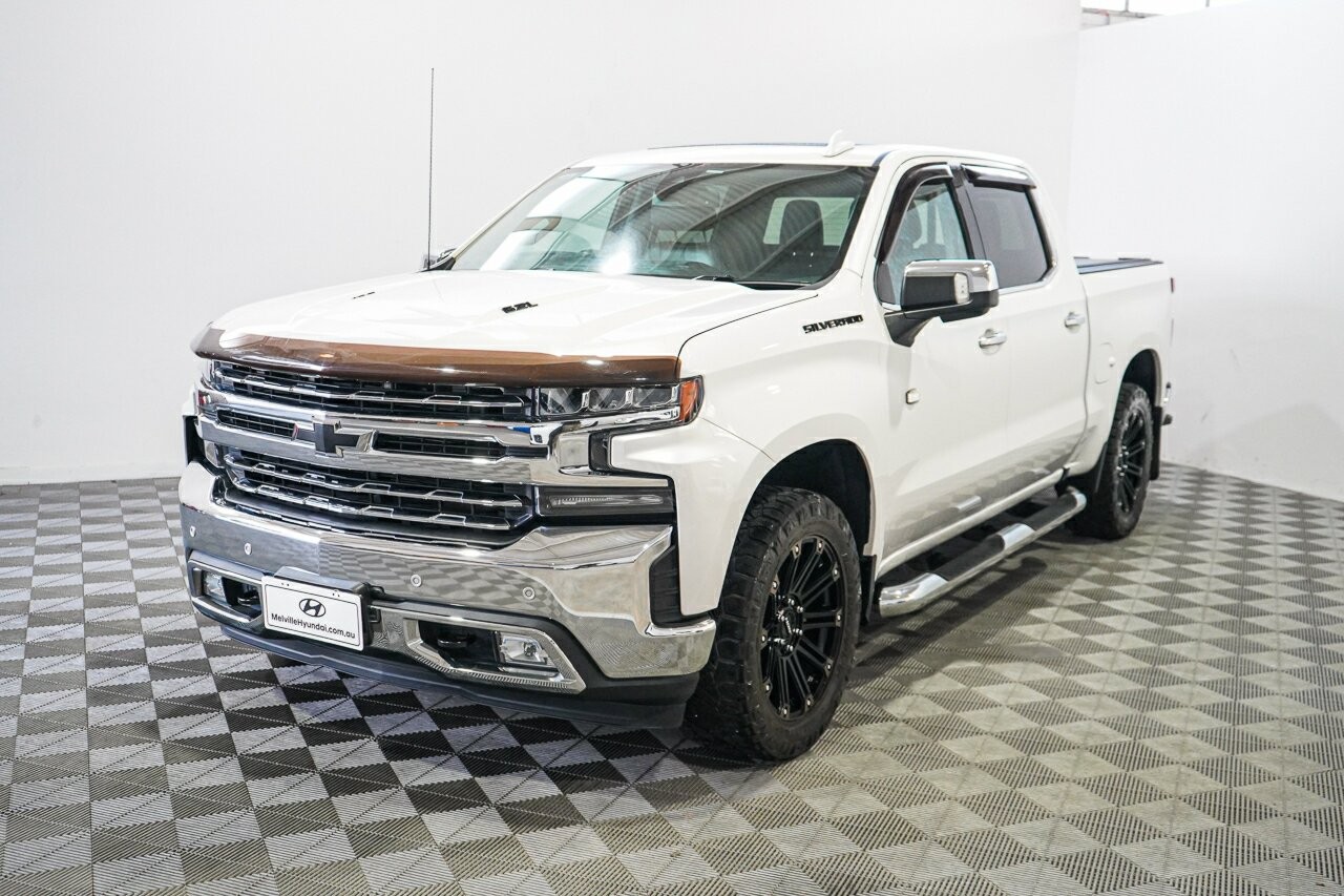 Chevrolet Silverado image 4