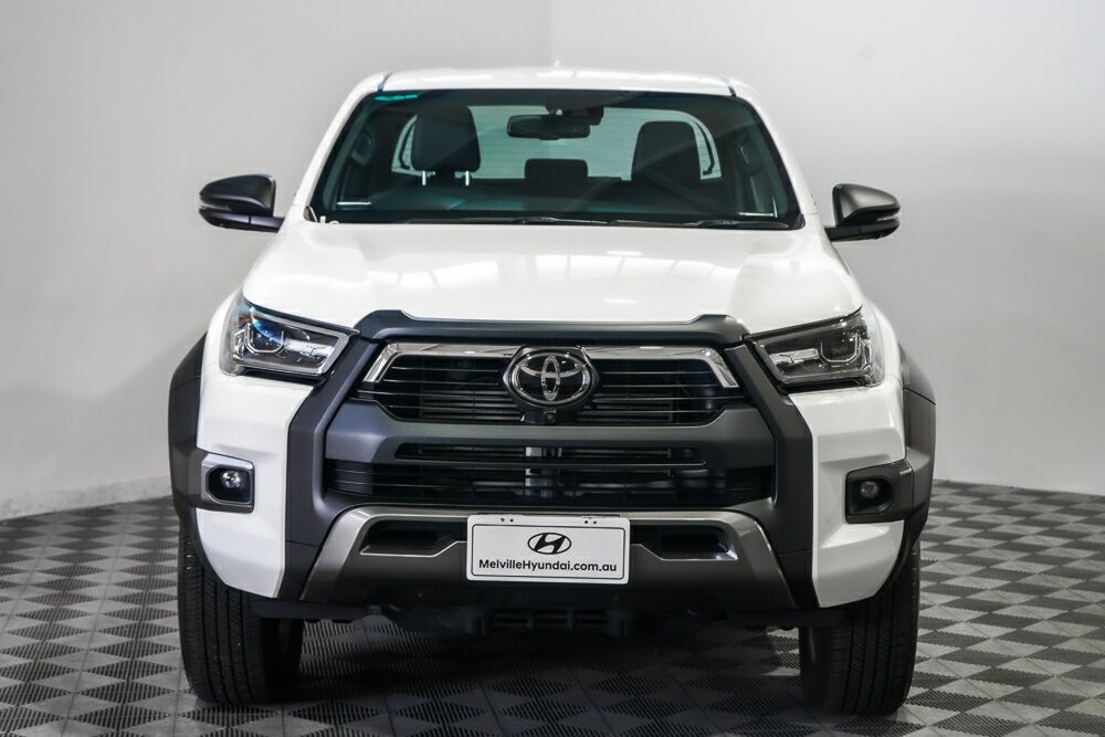Toyota Hilux image 3