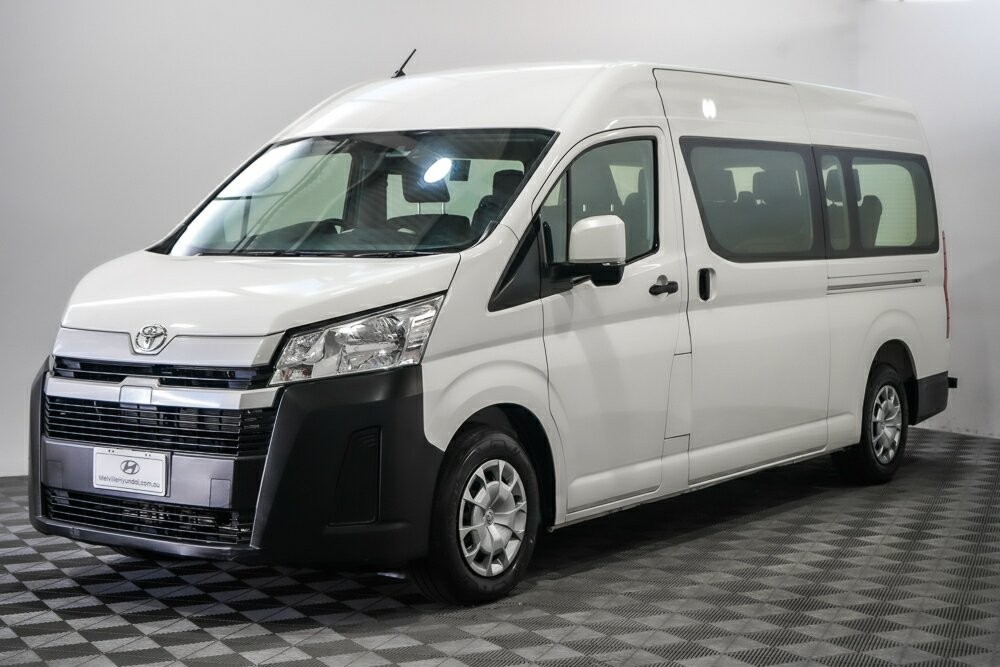 Toyota Hiace image 4