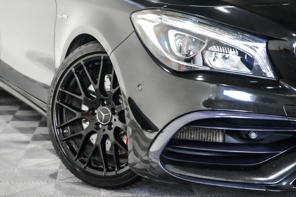 Mercedes Benz Cla-class image 2