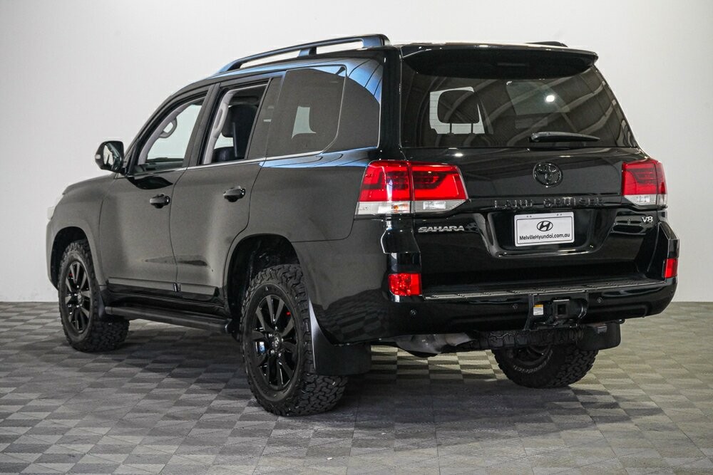 Toyota Landcruiser image 4